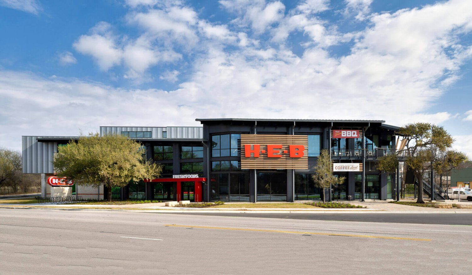Lake Austin H-E-B | RSP Architects