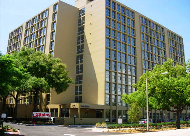 The existing Viridian tower at 518 3rd Avenue South, being renovated and rebranded as Skye Isle Apartments