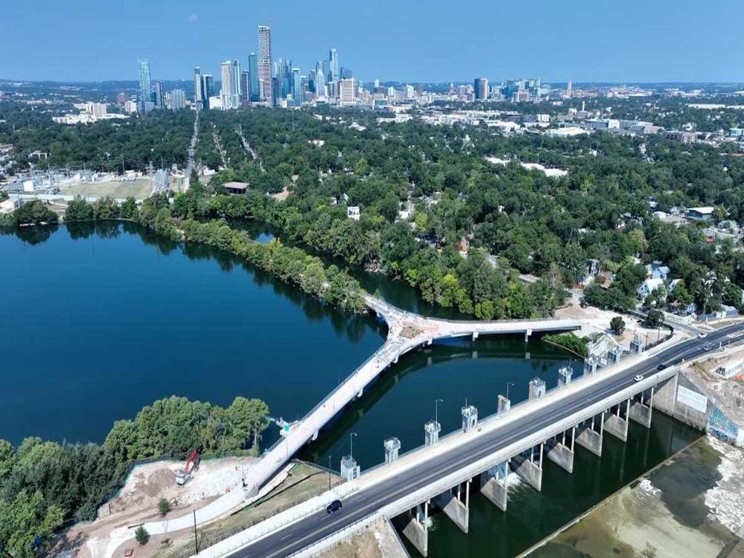 Austin unveils finished 3-way bridge over Lady Bird Lake ...