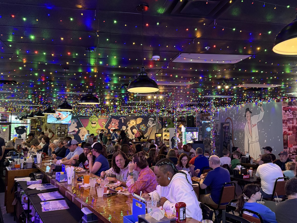 Cledis Burgers & Beer to Open Third Location in The Gulch ...